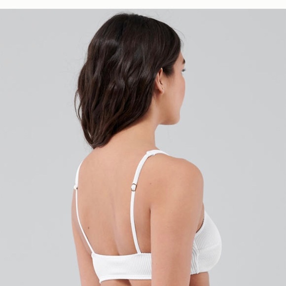 Hollister - Ribbed front tie scoop bikini top - Picture 3 of 4